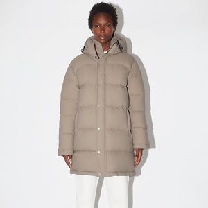 Original Aritzia Super Puff Mid Length in Modern Taupe color